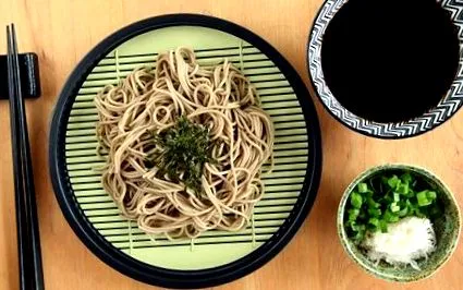 zaru