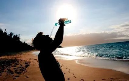 вода