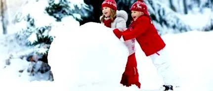 през студа