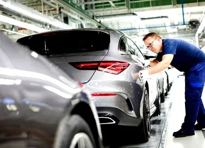 създаде mercedes-benz