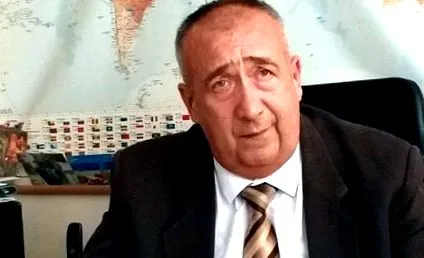 оградата повишава