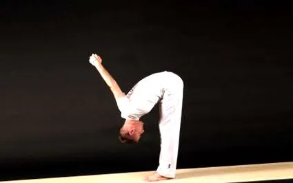 полигонална selfnessyoga