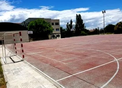 tanfolyamok