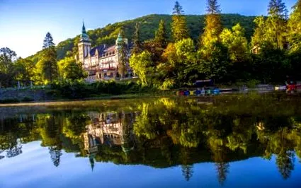 готелі готелі