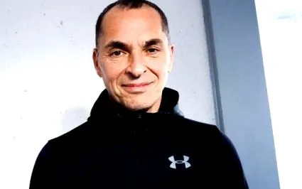 lászló care