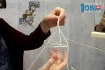 Челябінка більше тижня підгодовувала кішку, яка застрягла у вентиляційній шахті тижня