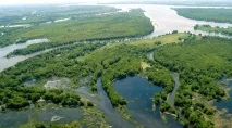 Що таке біосфера, які її складові і чим вона відрізняється від інших оболонок Землі складові