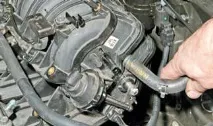 Chevrolet Lacetti Зняття впускного трубопроводу колектора ресивера Шевроле Лачетті lacetti