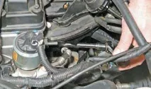 Chevrolet Lacetti Зняття впускного трубопроводу колектора ресивера Шевроле Лачетті зняття