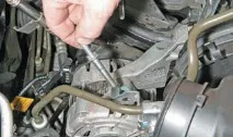 Chevrolet Lacetti Зняття впускного трубопроводу колектора ресивера Шевроле Лачетті lacetti