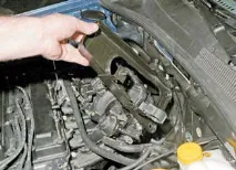 Chevrolet Lacetti Зняття впускного трубопроводу колектора ресивера Шевроле Лачетті зняття