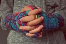 Діти у рукавичках садка