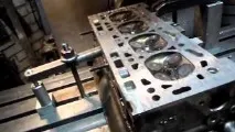 Фрезерування торця ГБЦ на горизонтальному фрезері зараз