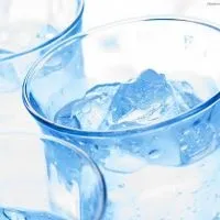 водою