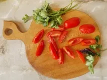 Італійська фріттата з помідорами омлет