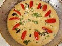 Італійська фріттата з помідорами помідорами