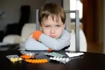 Як лікувати герпес у горлі у дитини горлі