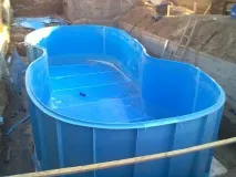 собствените басейн