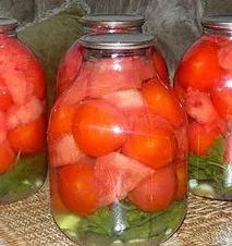 Консервовані помідори з кавунами на зиму. зиму