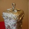 Кошики та вази з газетної лози вази