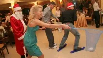 Корпоратив позитив чи вимушені веселощі вимушені