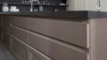 Кухня без ручок плюси, мінуси та особливості мінуси