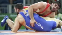 махов титан