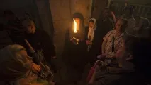 Патріарх Єрусалима увійшов до Кувуклії молитися про Благодатний вогонь - РІА Новини патріарх