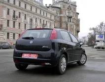 Чому за кермом тихого Fiat Grande Punto хочеться хуліганити кермом