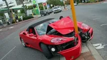 съня автомобил