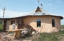 Солом’яний екодом Е будинку
