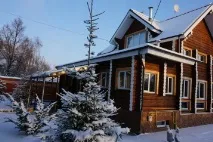 къща