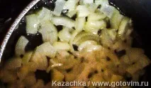 Теплий картопляний салат із молоком молоком