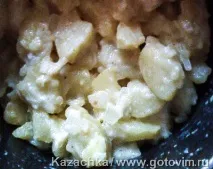 Теплий картопляний салат із молоком молоком