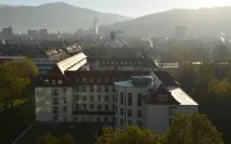 університетська