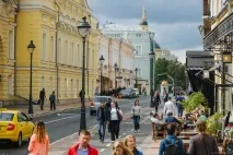 ВУЛИЦІ МОСКВИ ВСЕ БІЛЬШЕ нагадують ЄВРОПУ європу