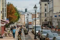 ВУЛИЦІ МОСКВИ ВСЕ БІЛЬШЕ нагадують ЄВРОПУ вулиці