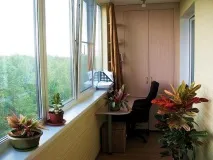 Варіанти скління лоджій, порівняння холодного та теплого скління, що краще Поради як порівняння