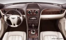 Англійські автомобілі збираються руками англійських механіків. англійські