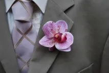 бутониери цветни
