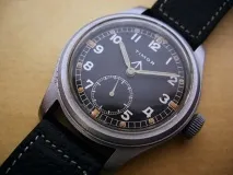 військового