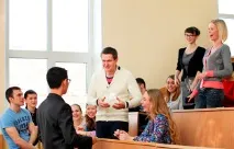 отговори очакванията напълно отговори