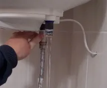 Як злити воду з водонагрівача спустити з бойлера Арістон, відео, злив з водонагрівача злити