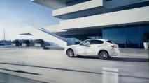 До дошки піде Maserati Levante дошки