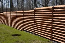 Красиві паркани з дерева фото дерева
