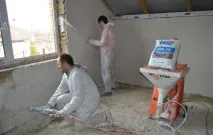 Машинна штукатурка стін способом