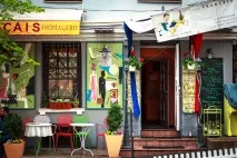 Мама в ресторані подолати страх і з’їсти жабу мама