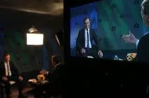 Медведєв прокоментував заяву обами про Україну як про світову загрозу. прокоментував
