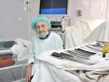 Один раз відрізали шлунок, а пошити не можуть» найстаріший хірург світу відрізали