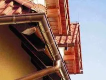 Відливи для даху види, критерії вибору, розрахунок потрібного діаметра, етапи монтажу відливи